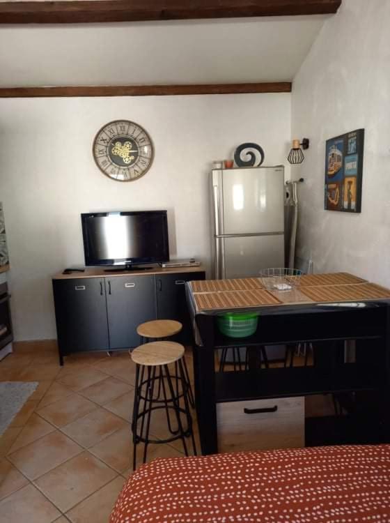 Studio Climatise Dans Villa Calme A 15Km De Cannes Peymeinade 外观 照片